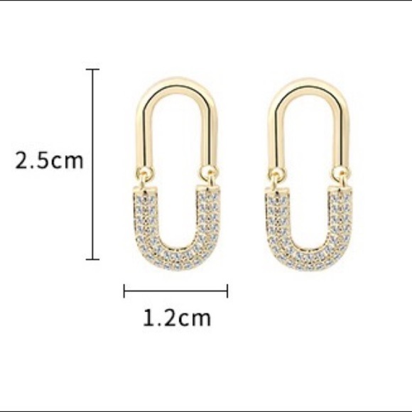 💎 BOGO❗️PRICE🔻Geometric Minimalist Zirconia Gold Earrings simple - Picture 5 of 5